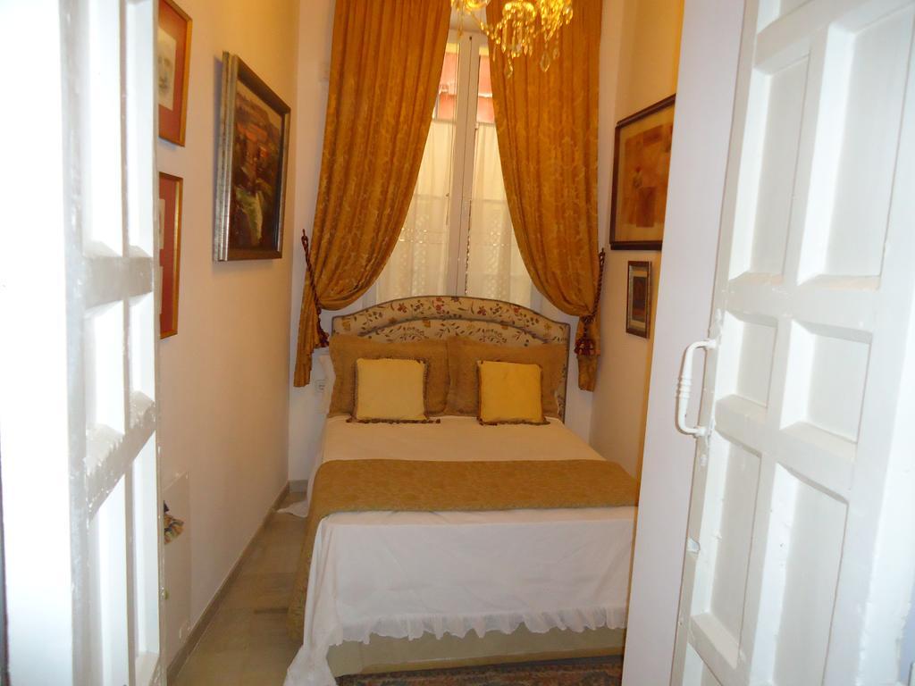 Casa Senorial En Sevilla Centro,Calle Marmoles ภายนอก รูปภาพ